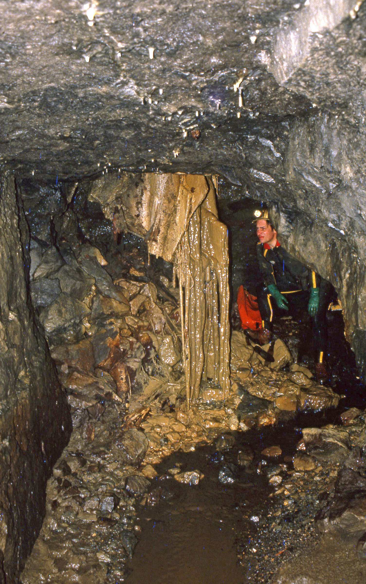 Raygill Mine interior April 1987